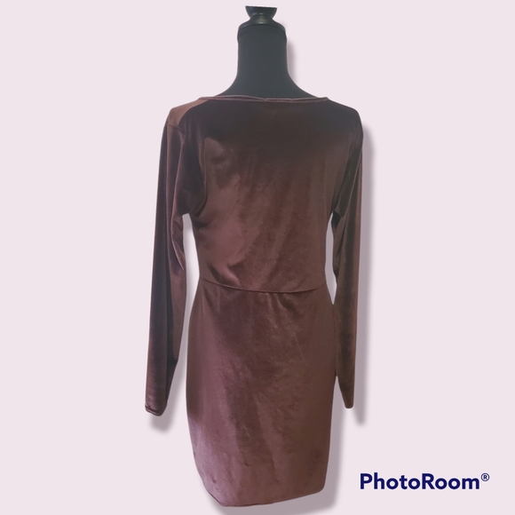 Prettylittlething Dress size 10 - Picture 2 of 3